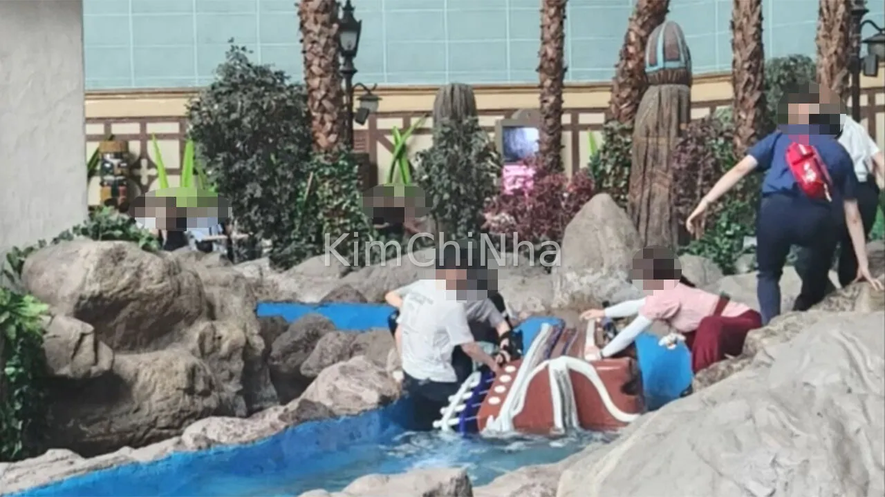 Sự cố tại Lotte World Hàn Quốc