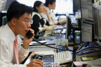 Người trẻ Hàn Quốc kiệt sức trong văn hóa "làm việc tới chết"