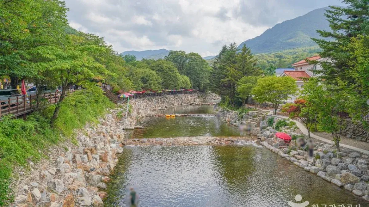 Thung lũng Gucheondong ở Muju, điểm đến thiên nhiên dài 30km đẹp nổi tiếng tại Hàn Quốc