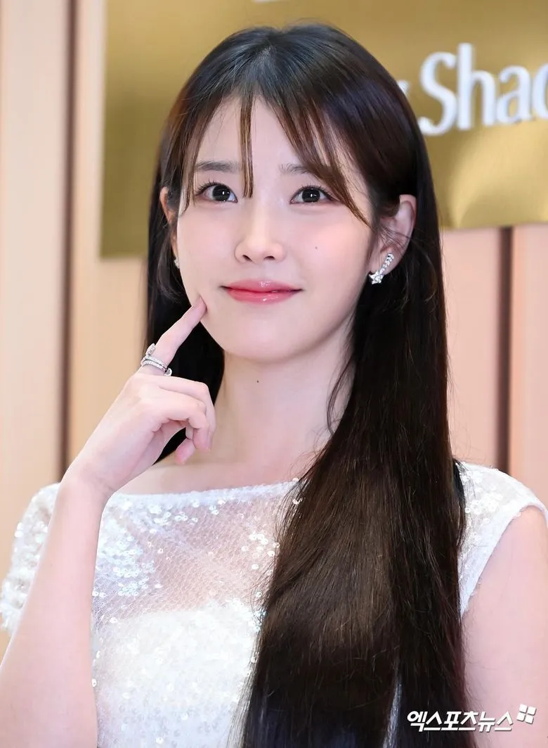 IU tổ chức sinh nhật với khoản quyên góp 145.000 đô la và ăn tối với V (BTS) tại nhà hàng sang trọng