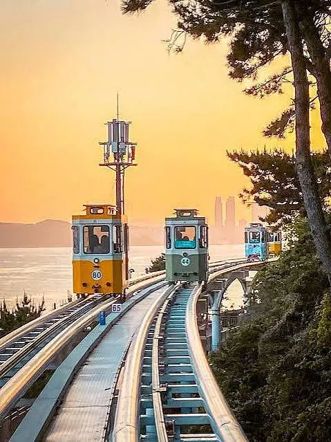 Haeundae Blue Line Park: Cung đường sắt ven biển mộng mơ nhất Busan 🌊