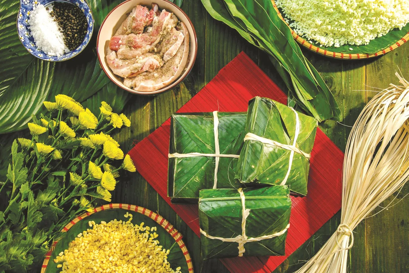 Về Việt Nam ăn tết