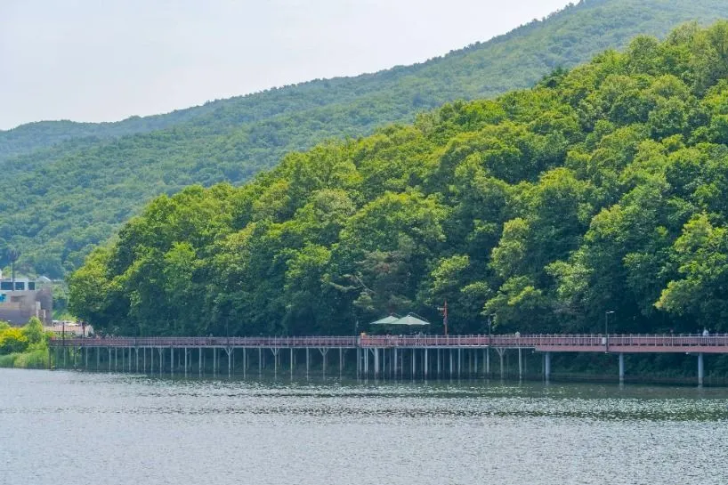 Đi bộ 3km ngắm núi Baegunsan và Barasan cực chill: Điểm đến miễn phí siêu đẹp ở Uiwang được người Hàn yêu thích