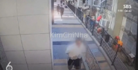 Bị kiểm tra vì vứt tàn thuốc, lộ thân phận tội phạm bị truy nã