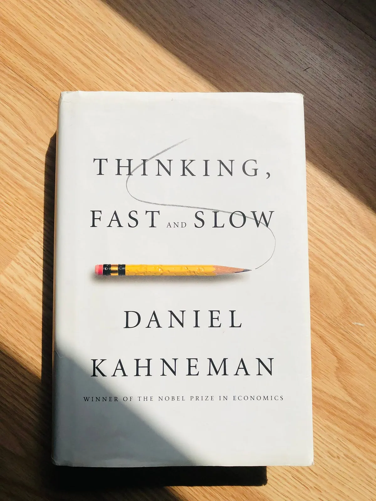 Sách hay tại thư viện Seoul : Thinking, Fast and Slow - Cuốn sách khiến hàng triệu người thay đổi cách nghĩ và bạn có thể mượn miễn phí tại thư viện Seoul