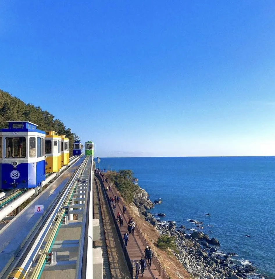  Haeundae Blue Line Park: Cung đường sắt ven biển mộng mơ nhất Busan 🌊