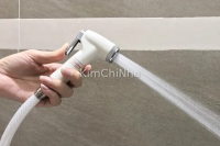 Góc tâm sự : sang Hàn không thấy vòi rửa vệ sinh