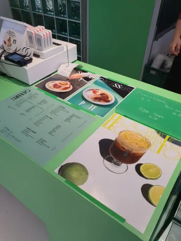 Ouvert coffee bar - khoảng lặng hiện đại thơm nức mũi giữa làng cổ Seochon quyến rũ ☕️🏛️