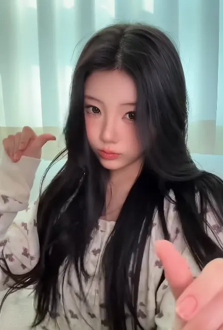 Cuộc đối đầu xu hướng làm đẹp mới tại Hàn Quốc: Mori Girl Nhật Bản và Douyin Trung Quốc