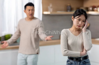 Bố mẹ vợ tương lai nhắc chuyện đồng sở hữu ngay trong buổi gặp mặt – Chú rể tương lai tính hủy hôn