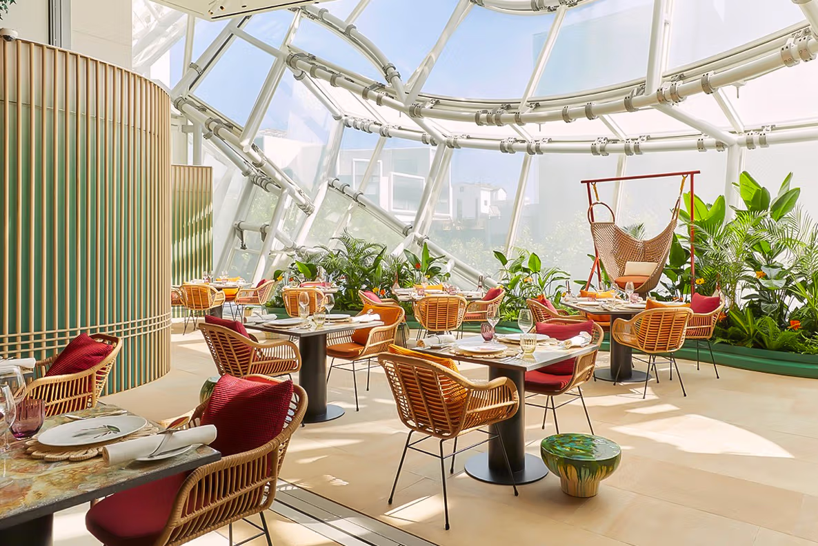 Le Café Louis Vuitton Seoul – Khi Thời Trang Bước Vào Thế Giới Ẩm Thực