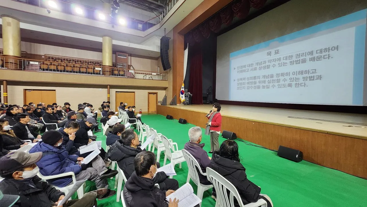 Huyện Muju tăng cường bảo vệ quyền con người cho lao động nước ngoài