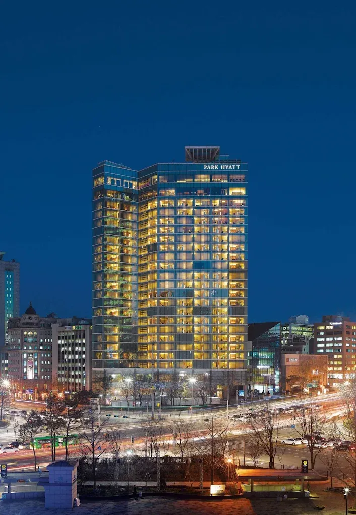 Park Hyatt Seoul (파크 하얏트 서울) Mở Combo 'Hải Sản Không Giới Hạn & Triển Lãm Nghệ Thuật'