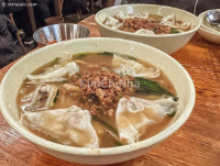 Review Myeongdong Kyoja – “Huyền thoại mì kéo tay” giữa lòng Seoul