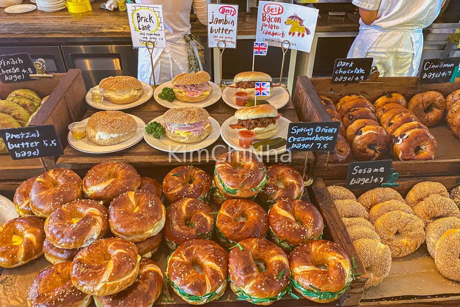 Review Chi Tiết "London Bagel Museum": Vì Sao Dân Tình Rủ Nhau Xếp Hàng Hàng Giờ Đồng Hồ?