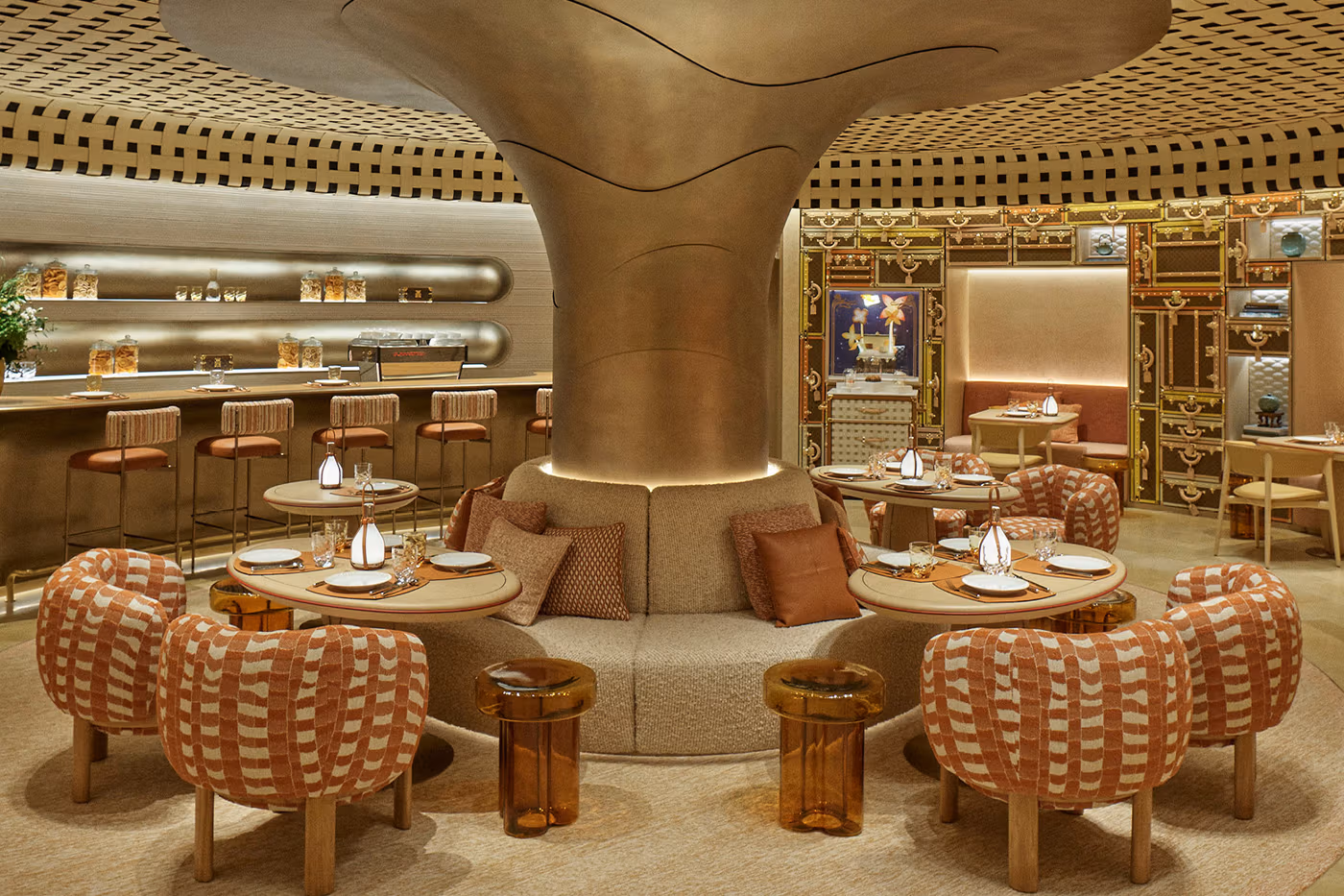 Review triển lãm Louis Vuitton Visionary Journeys tại SEOUL : Triển lãm miễn phí quy mô bậc nhất khiến bạn đi rồi sẽ không hối tiếc