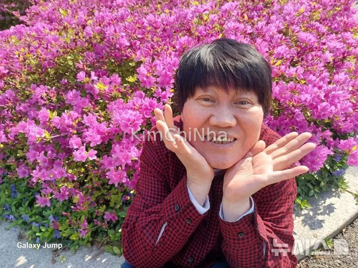 Một trái tim âm thầm, một sự chia ly rực sáng – Một người phụ nữ ra đi nhưng để lại mùa xuân cho người khác