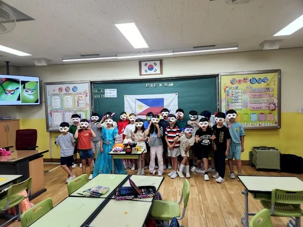 Trung tâm Gia đình quận Seo gu Incheon hoàn thành chương trình giáo dục hiểu biết đa văn hóa với đội ngũ giảng viên đa quốc gia