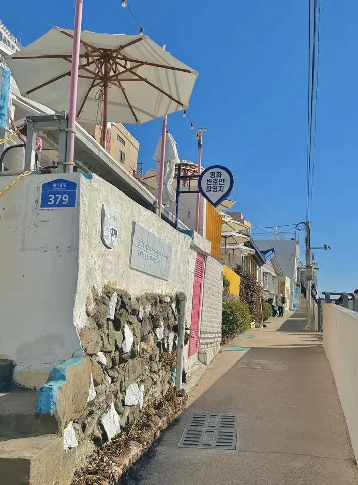 HUINNYEOUL CULTURE VILLAGE – GÓC NHỎ "SANTORINI" LÃNG MẠN ĐẾN TẬN CÙNG TẠI BUSAN 🌊🏠