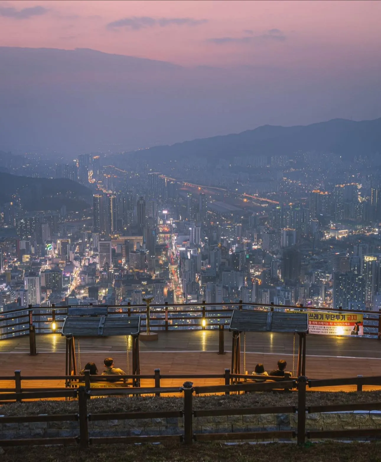 Ngắm Busan về đêm quá đỗi lãng mạn cùng người thương 