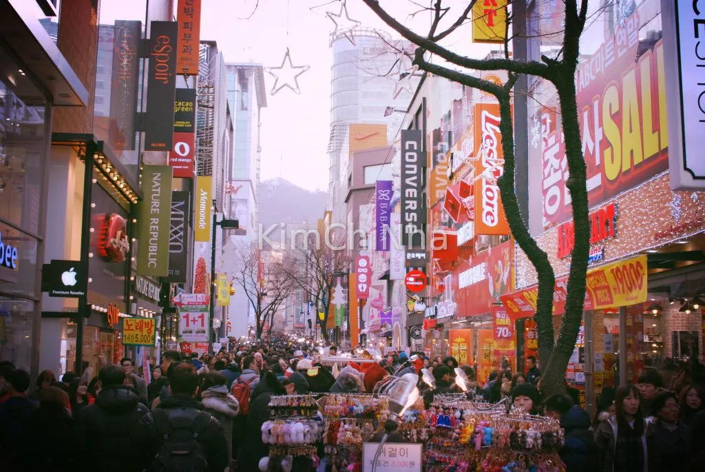 Khu mua sắm Myeong-dong - Thiên đường cho phái đẹp tại Seoul